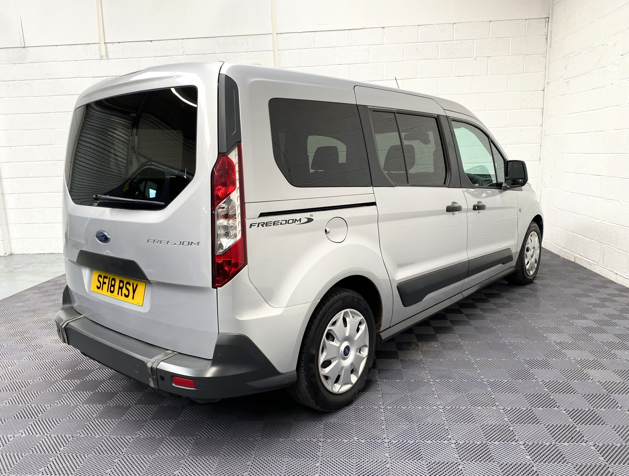 Ford Grand Tourneo WAV SF18 RSY (8) Used WAV Ford Grand Tourneo Connect 5 Seat Disabled Access WAV Cars For Sale Bristol Wheelchair Accessible Vehicles Used For Sale Somerset Devon Dorset Bath SF18 RSY 8