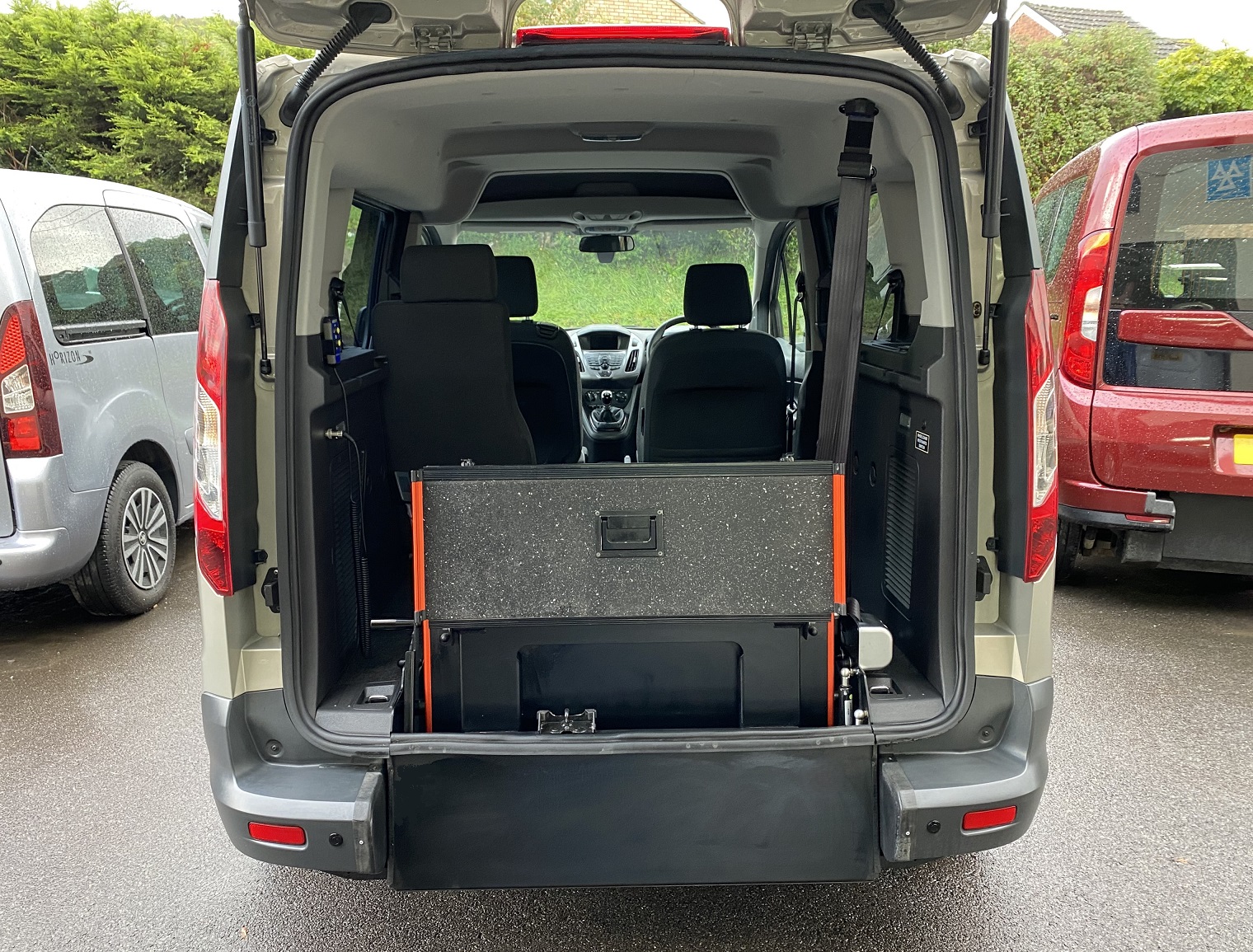Used WAV Ford Tourneo Connect Disabled Access WAV Cars For Sale Bristol Wheelchair Accessible Vehicles Used For Sale Somerset Devon Dorset Bath SF17 GLY 11