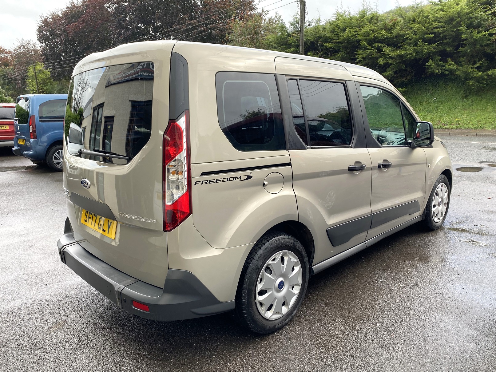 Used WAV Ford Tourneo Connect Disabled Access WAV Cars For Sale Bristol Wheelchair Accessible Vehicles Used For Sale Somerset Devon Dorset Bath SF17 GLY 4