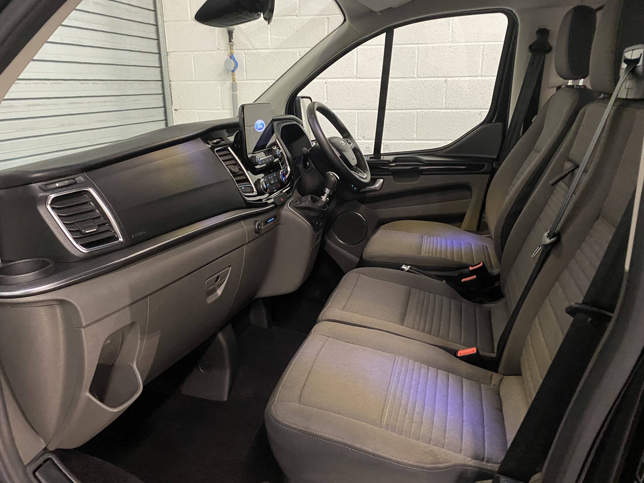 Ford Tourneo Custom 320 Titanium ECOBLUE 2020/20