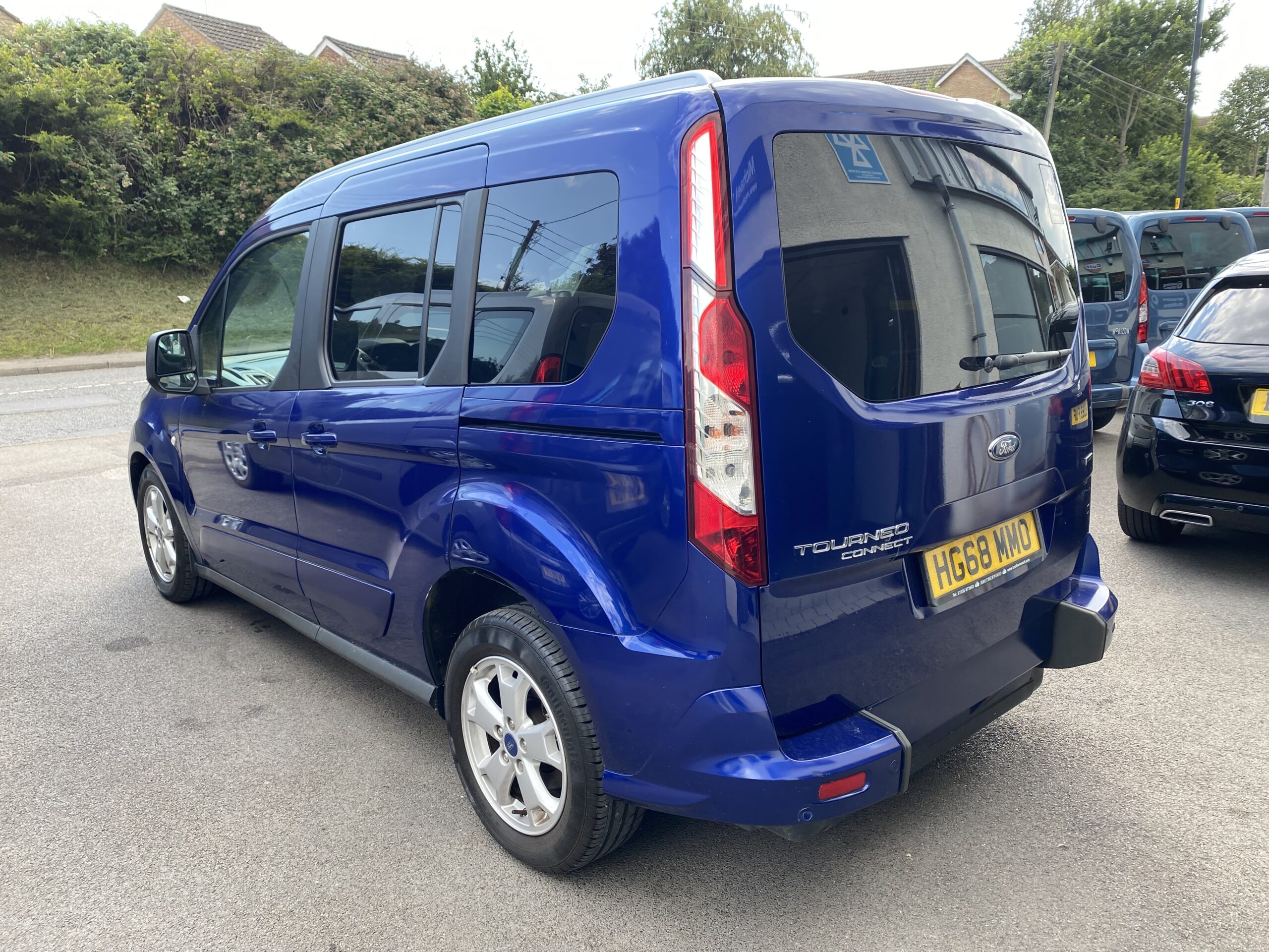 Ford Tourneo Connect 1.0 EcoBoost Petrol Titanium 2018/68