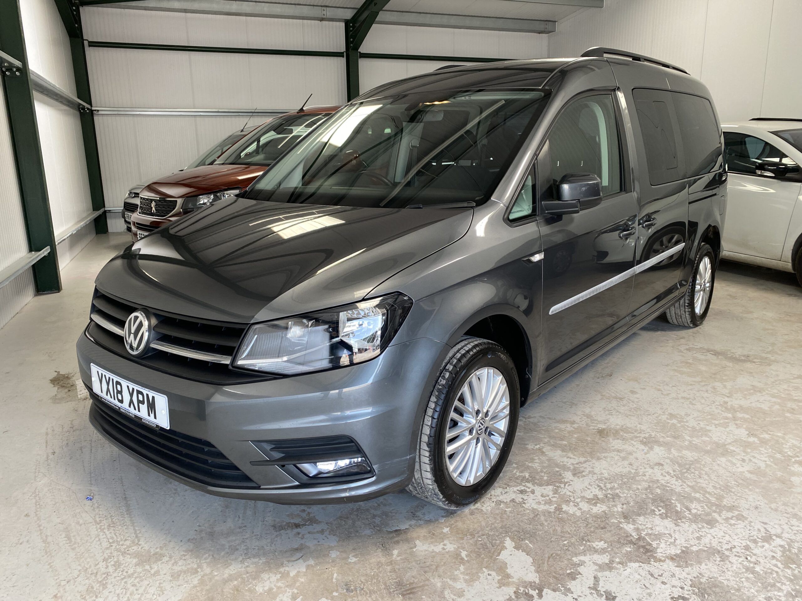 VW Caddy Maxi Life 2.0 TDi DSG 2018/18