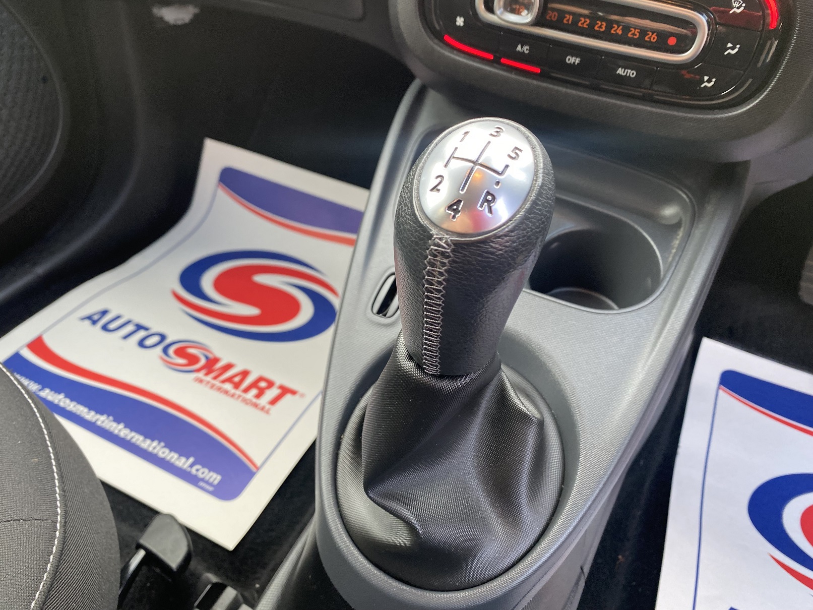 Used Smart Forfour for sale at michael harraway cars in weston super mare KY66 EXX 120