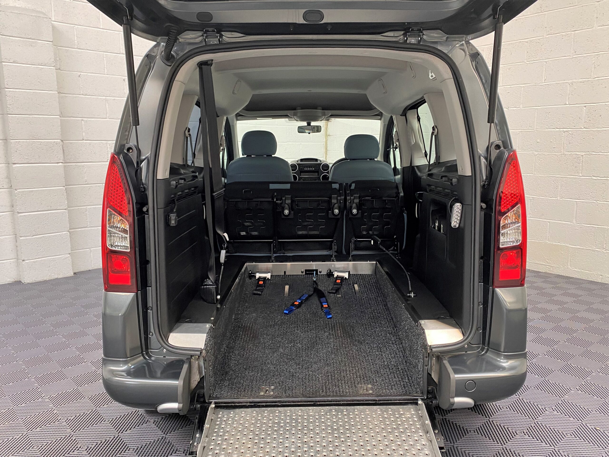 Used Citroen Berlingo WAV Cars For Sale Bristol Wheelchair Accessible Vehicles Used For Sale Somerset Devon Dorset Bath NK15 CYE 4