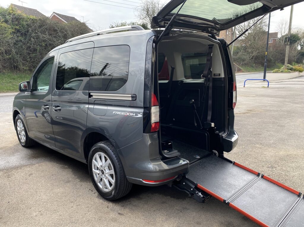 Ford Tourneo Connect Titanium 2.0 EcoBlue 2023/73