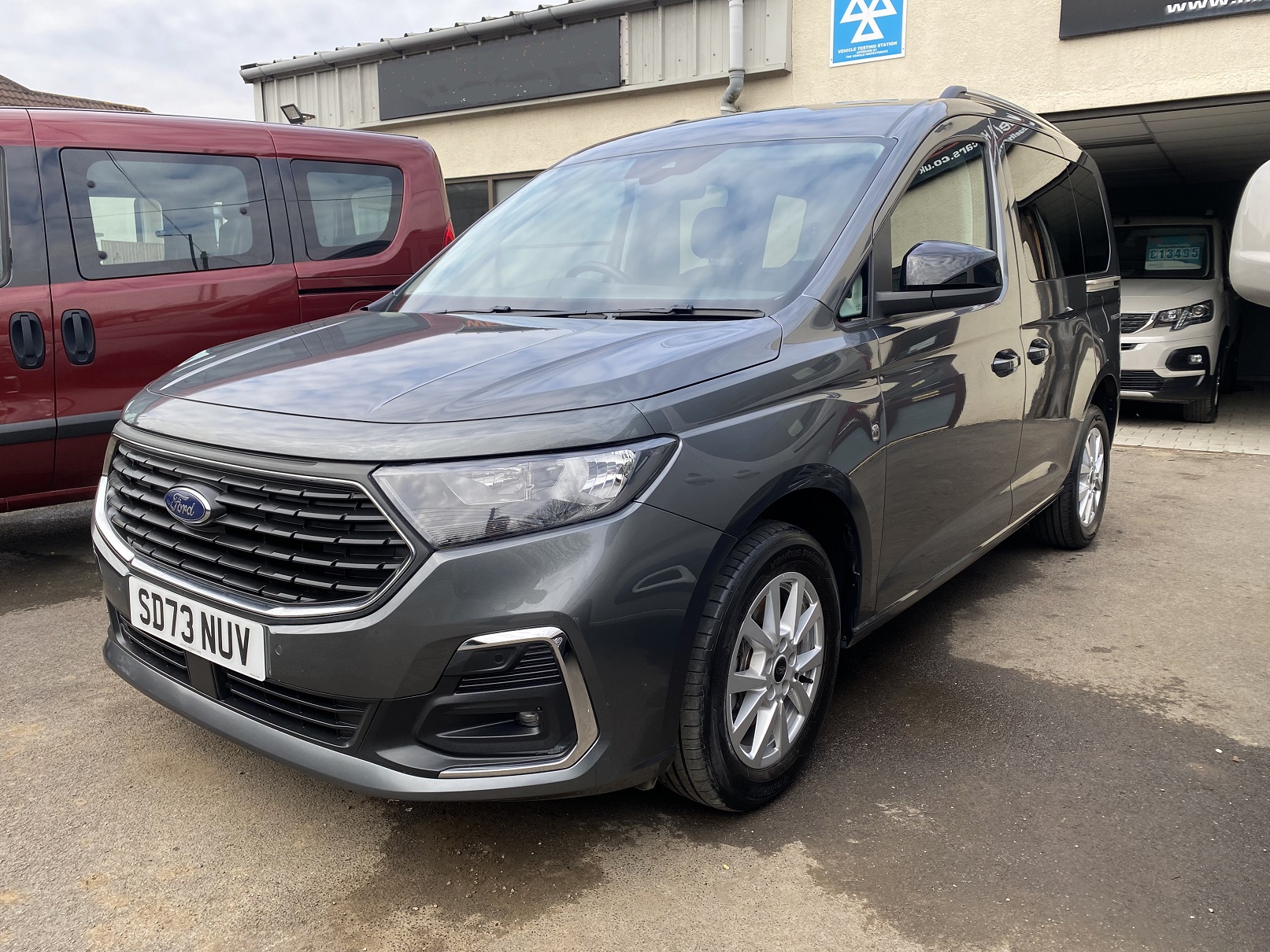 New Shape Ford Tourneo Connect WAV SD73 NUW (11) Used WAV Ford Tourneo Connect 3 Seat Disabled Access WAV Cars For Sale Bristol Wheelchair Accessible Vehicles Used For Sale Somerset Devon Dorset Bath SD73 NUV 11