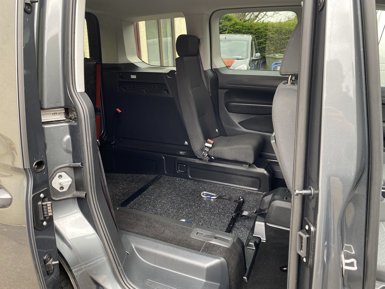 New Shape Ford Tourneo Connect WAV SD73 NUW (15) Used WAV Ford Tourneo Connect 3 Seat Disabled Access WAV Cars For Sale Bristol Wheelchair Accessible Vehicles Used For Sale Somerset Devon Dorset Bath SD73 NUV 15