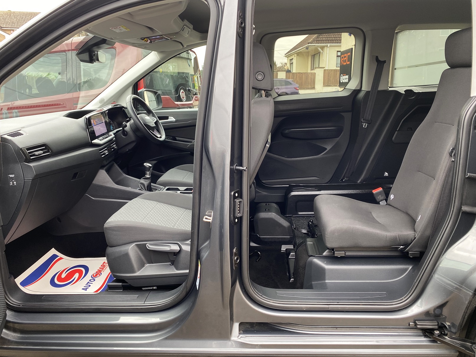New Shape Ford Tourneo Connect WAV SD73 NUW (19) Used WAV Ford Tourneo Connect 3 Seat Disabled Access WAV Cars For Sale Bristol Wheelchair Accessible Vehicles Used For Sale Somerset Devon Dorset Bath SD73 NUV 19