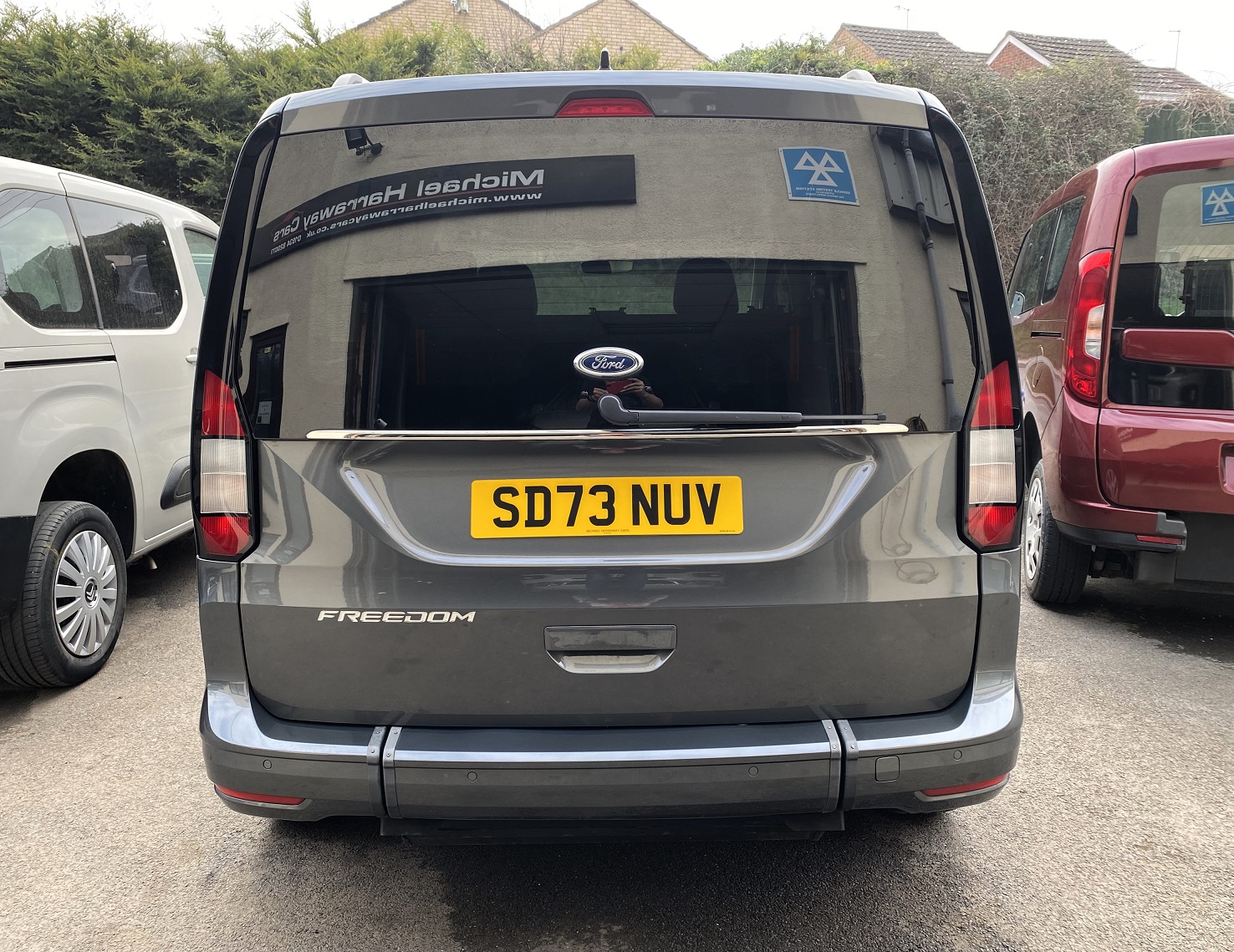 New Shape Ford Tourneo Connect WAV SD73 NUW (7) Used WAV Ford Tourneo Connect 3 Seat Disabled Access WAV Cars For Sale Bristol Wheelchair Accessible Vehicles Used For Sale Somerset Devon Dorset Bath SD73 NUV 7