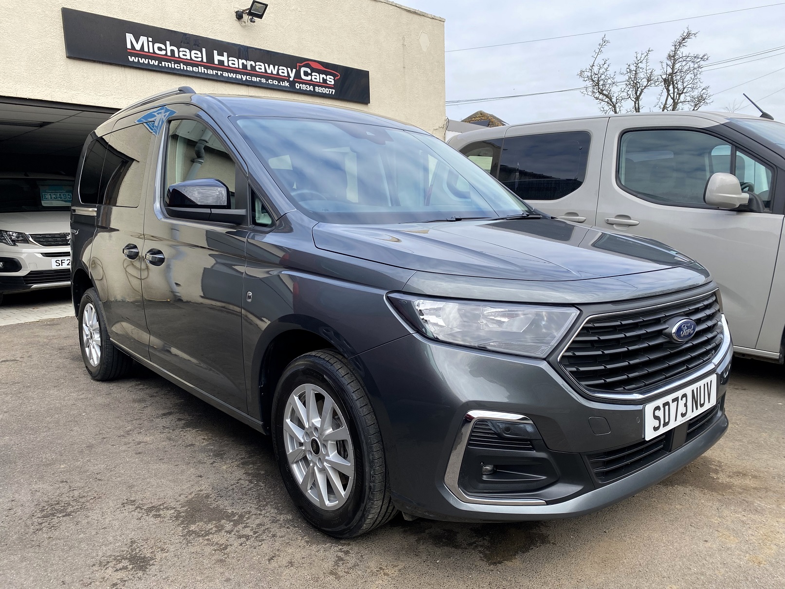 New Shape Ford Tourneo Connect WAV SD73 NUW (9) Used WAV Ford Tourneo Connect 3 Seat Disabled Access WAV Cars For Sale Bristol Wheelchair Accessible Vehicles Used For Sale Somerset Devon Dorset Bath SD73 NUV 9