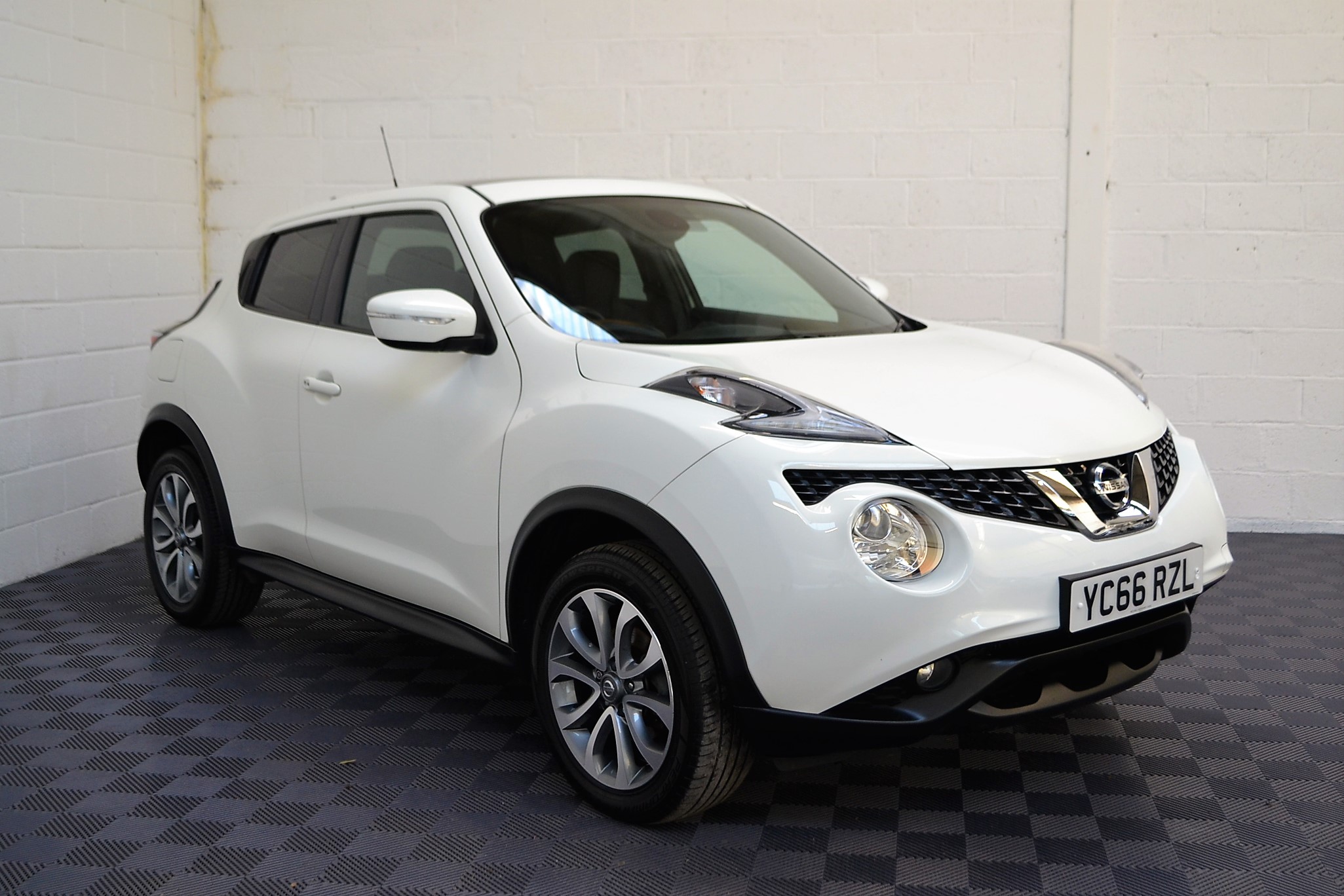 Nissan Juke For sale at Michael Harraway Cars in Weston super Mare YC66 RZL 2