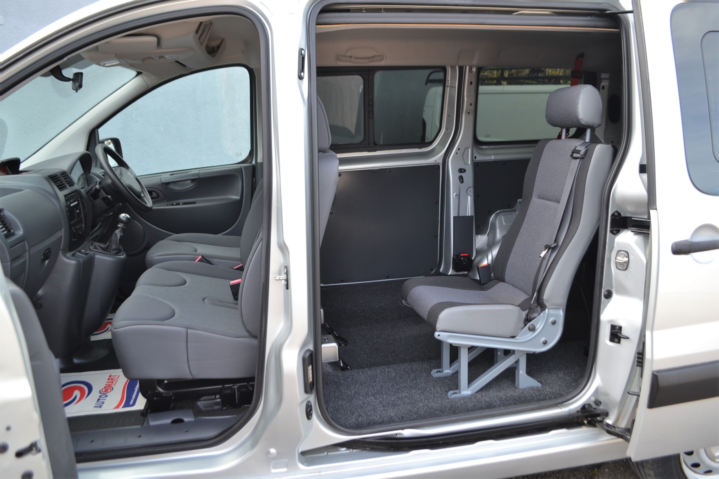 Used Peugeot Expert WAV Cars For Sale Bristol Wheelchair Accessible Vehicles Used For Sale Somerset Devon Dorset Bath YN15 FVC 12