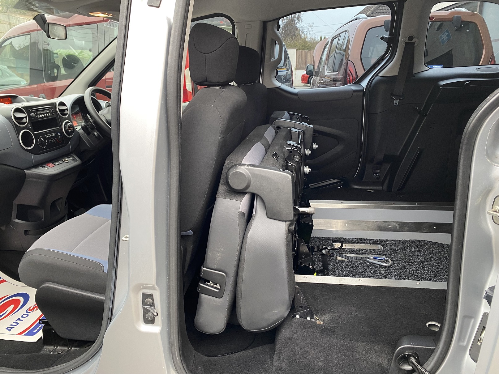 Peugeot Partner Tepee S e-HDi Auto 2013/63