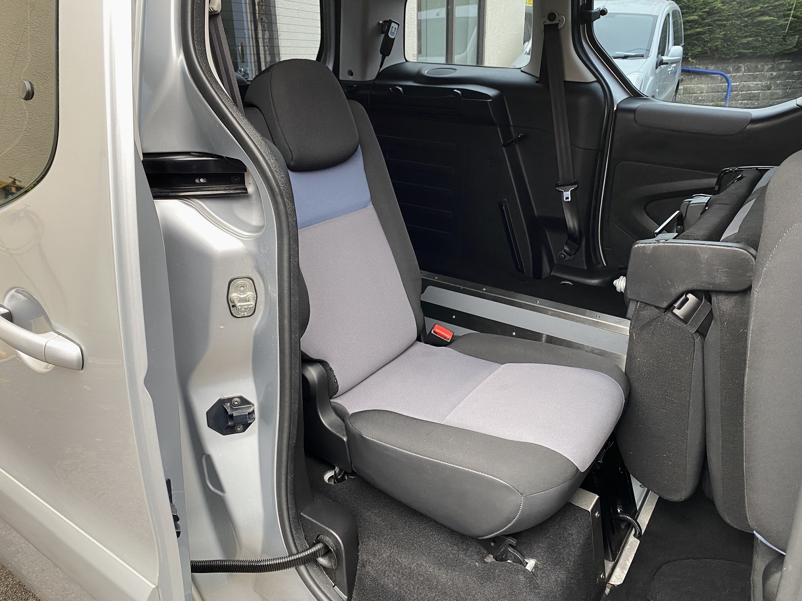 Peugeot Partner Tepee S e-HDi Auto 2013/63