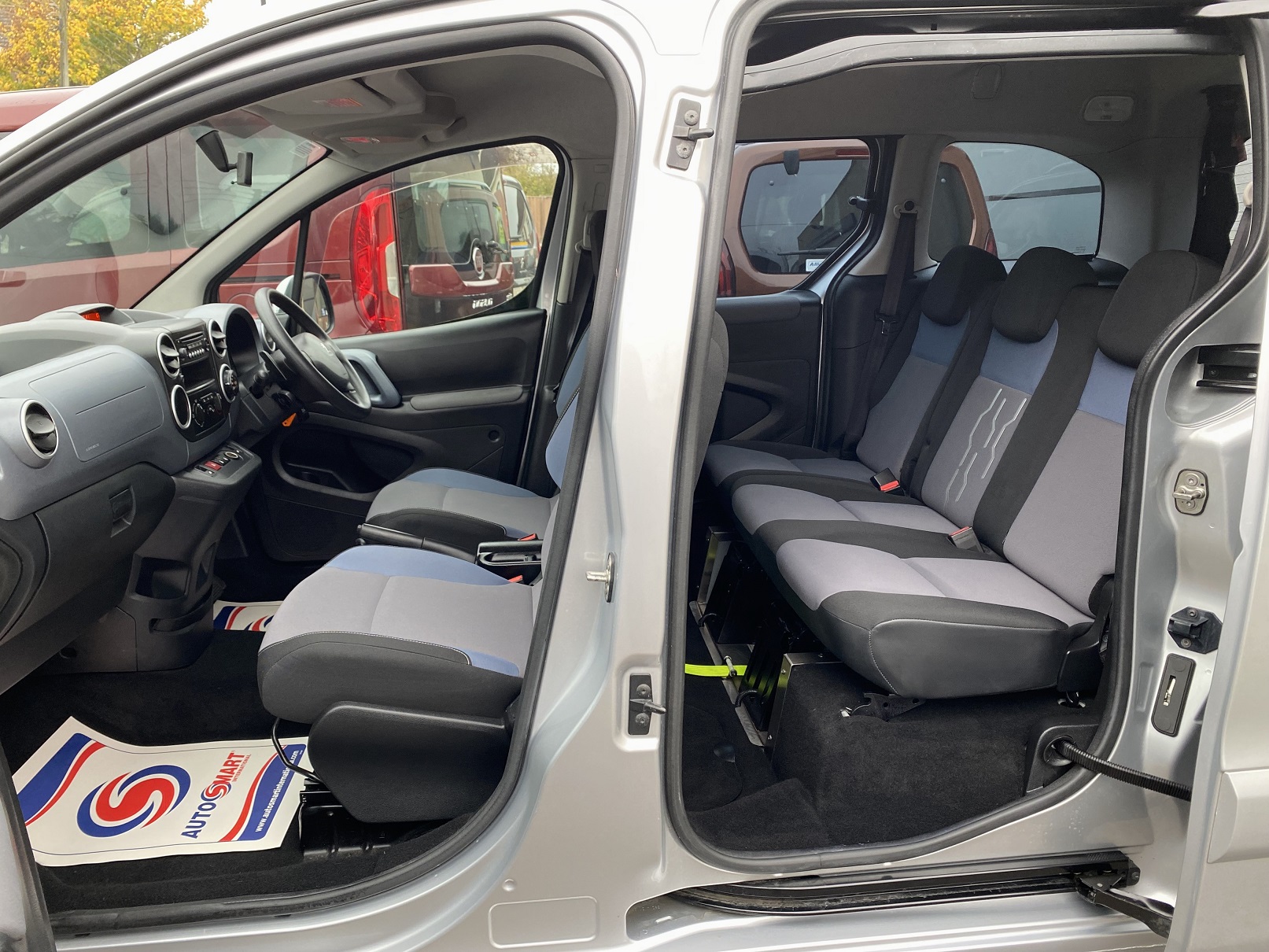 Peugeot Partner Tepee S e-HDi Auto 2013/63