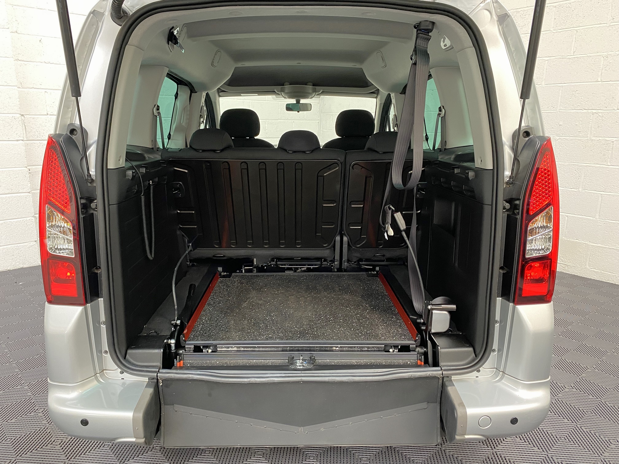 Used Peugeot Partner 5 Seat WAV Cars For Sale Bristol Wheelchair Accessible Vehicles Used For Sale Somerset Devon Dorset Bath SD17 PWO 15