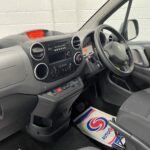 Automatic WAV Peugeot Partner SF18 HCX 5