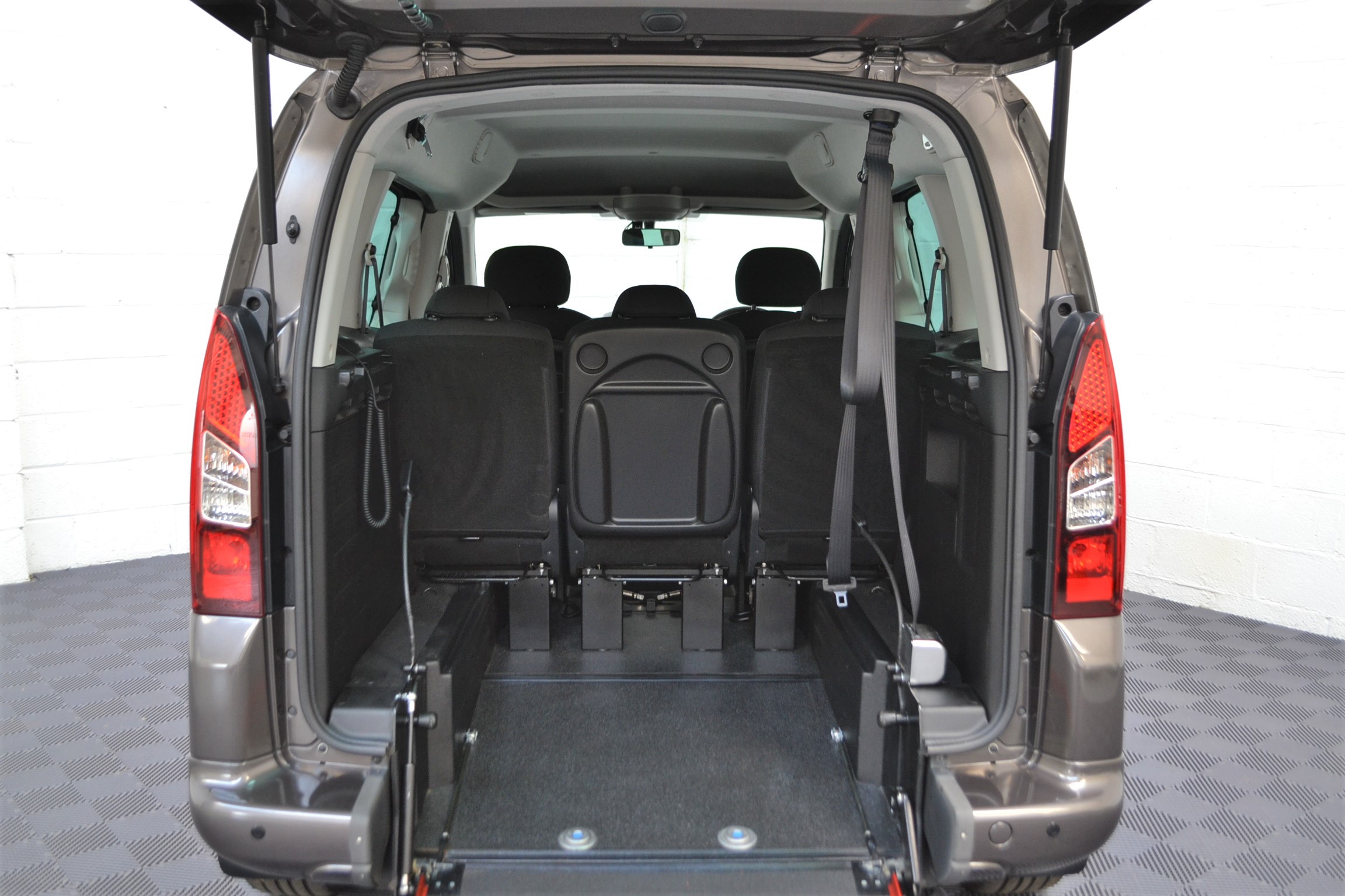 Used Peugeot Partner WAV Cars For Sale Bristol Wheelchair Accessible Vehicles Used For Sale Somerset Devon Dorset Bath WO16 HNH 15