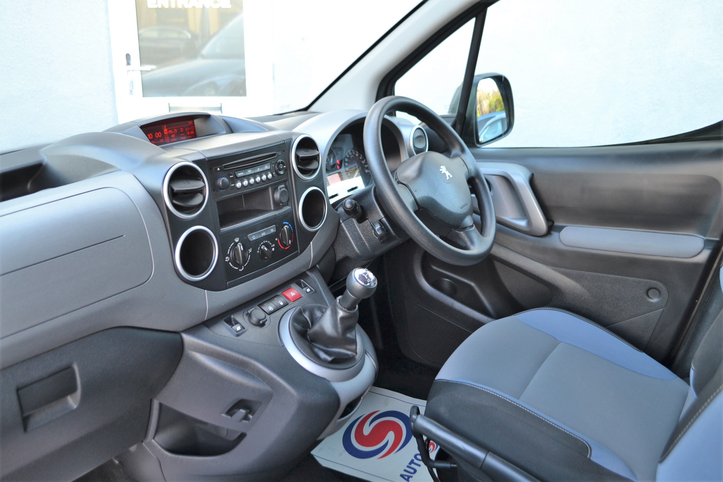 Used Peugeot Partner WAV Cars For Sale Bristol Wheelchair Accessible Vehicles Used For Sale Somerset Devon Dorset Bath WO16 HNH 32