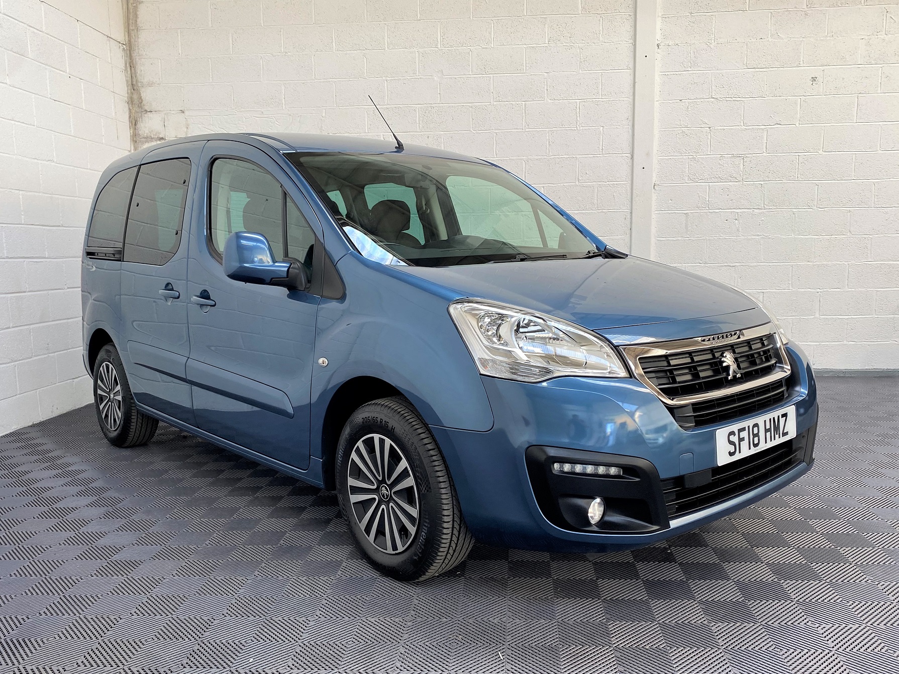Used Peugeot Partner Auto WAV Cars For Sale Bristol Wheelchair Accessible Vehicles Used For Sale Somerset Devon Dorset Bath SF18 HMZ 1