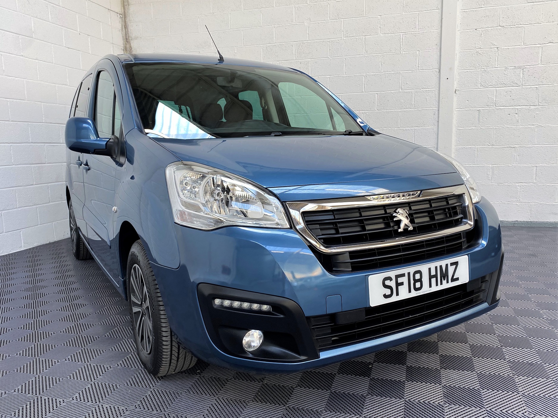 Used Peugeot Partner Auto WAV Cars For Sale Bristol Wheelchair Accessible Vehicles Used For Sale Somerset Devon Dorset Bath SF18 HMZ 2