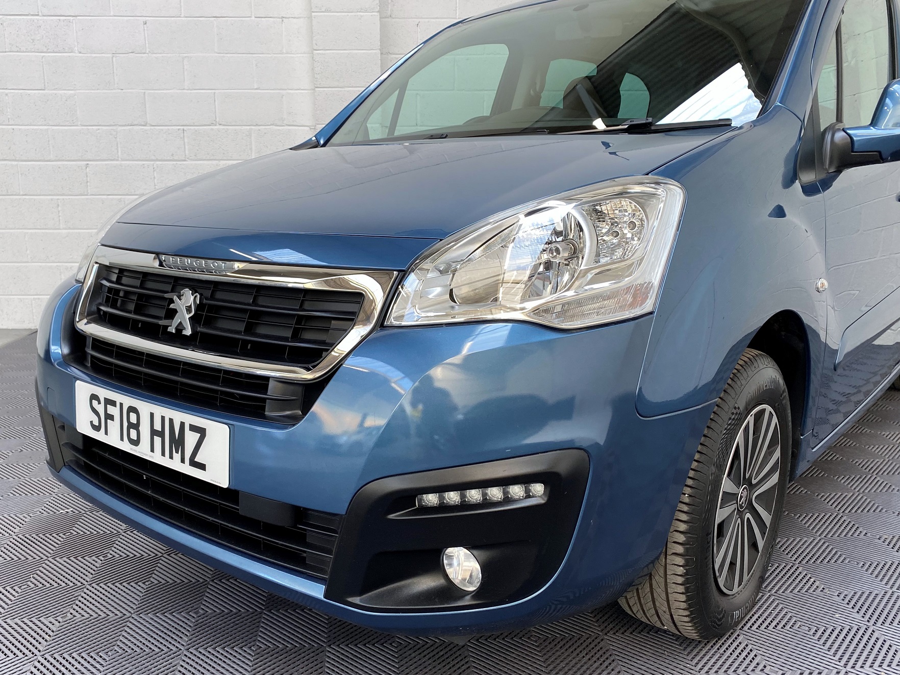 Used Peugeot Partner Auto WAV Cars For Sale Bristol Wheelchair Accessible Vehicles Used For Sale Somerset Devon Dorset Bath SF18 HMZ 5