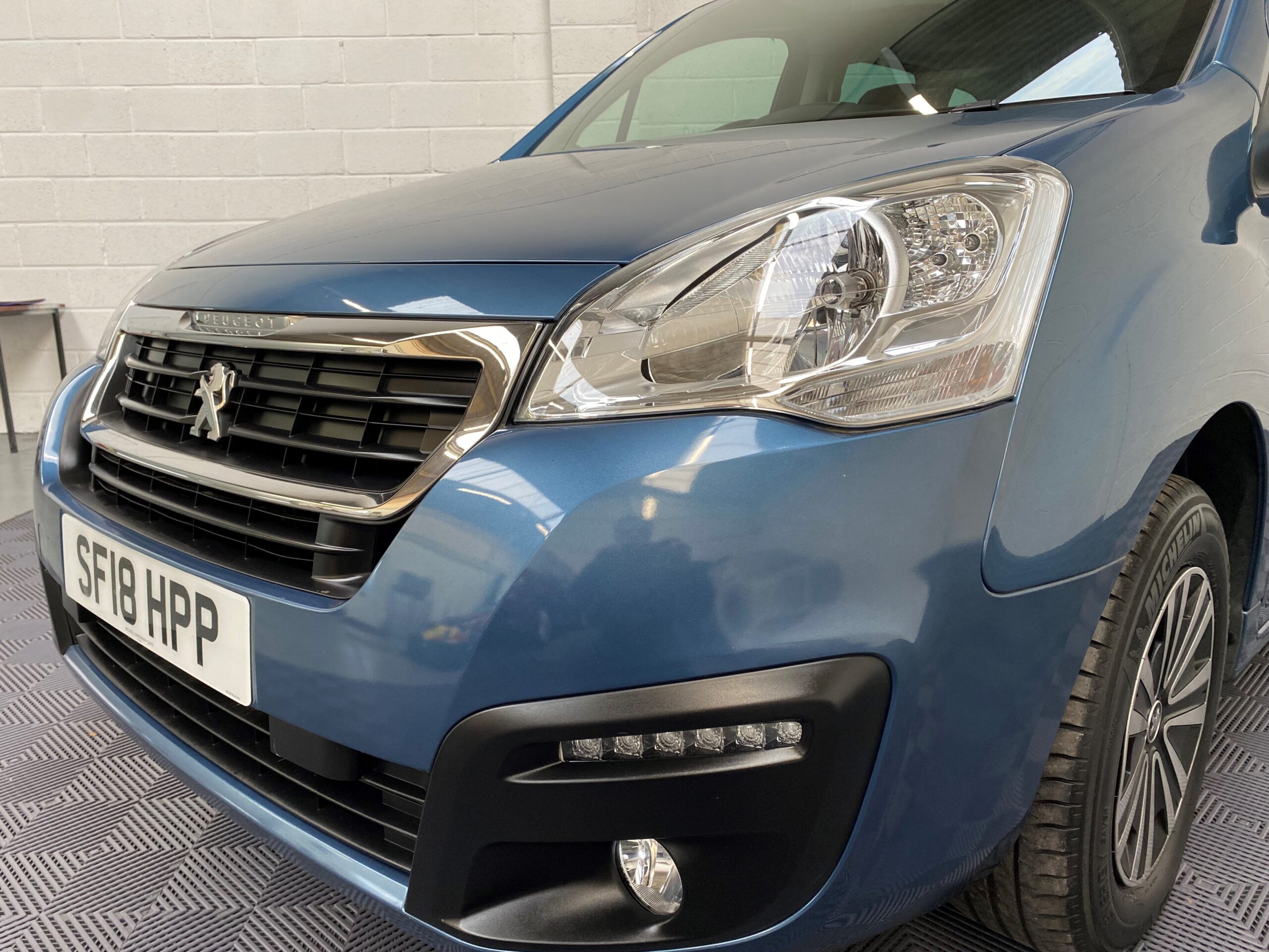 Peugeot Partner Tepee 1.6 BlueHDi Active Auto