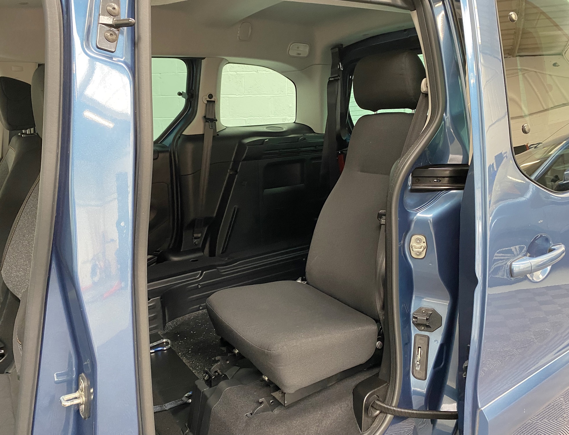 Used Peugeot Partner Auto 3 Seat WAV Cars For Sale Bristol Wheelchair Accessible Vehicles Used For Sale Somerset Devon Dorset Bath SF67 CXD 15