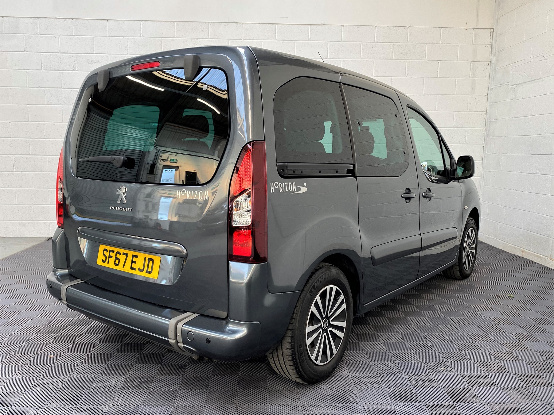 Peugeot Partner Tepee Active BlueHDi Auto 2018/67