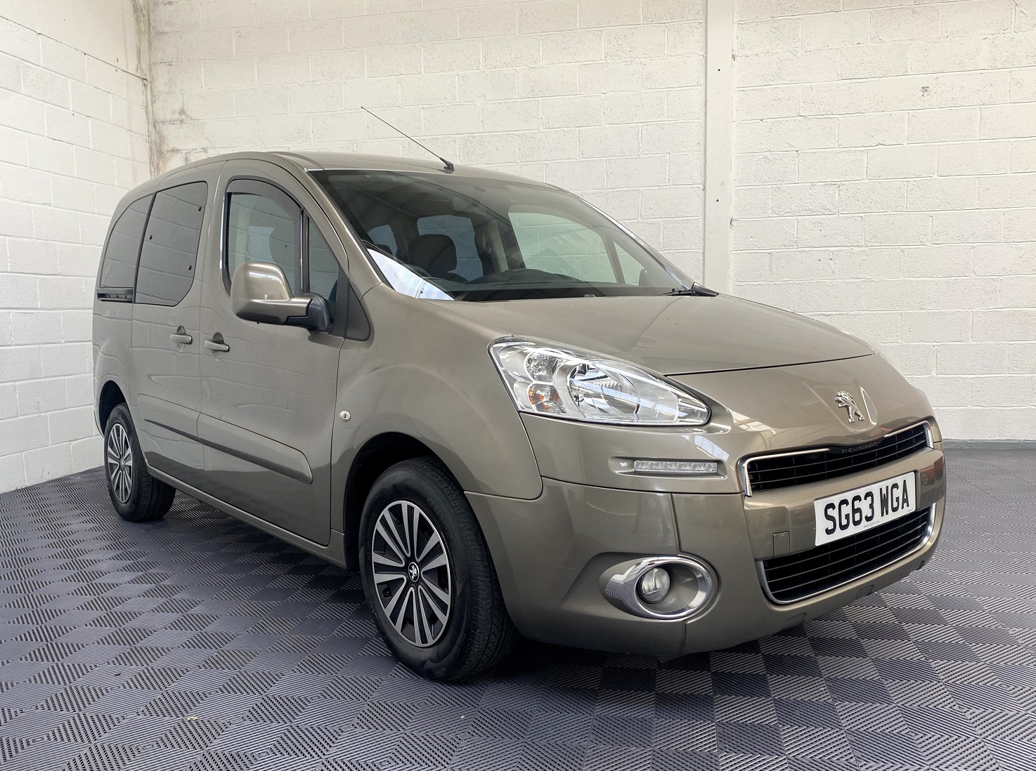 Used WAV Peugeot Partner Tepee 4 Seat Disabled Access WAV Cars For Sale Bristol Wheelchair Accessible Vehicles Used For Sale Somerset Devon Dorset Bath SG63 WGA 1