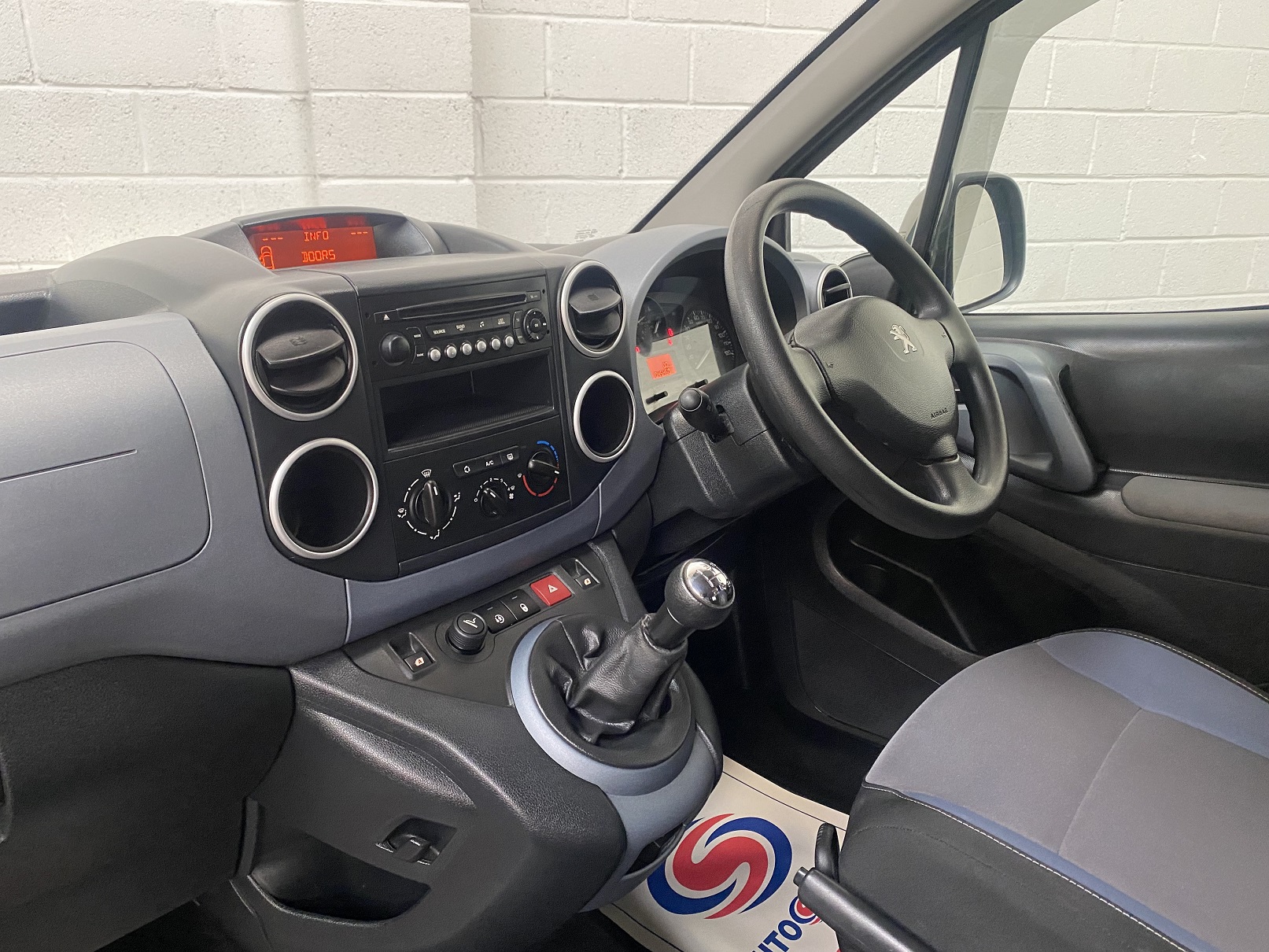 Used WAV Peugeot Partner Tepee 4 Seat Disabled Access WAV Cars For Sale Bristol Wheelchair Accessible Vehicles Used For Sale Somerset Devon Dorset Bath SG63 WGA 10