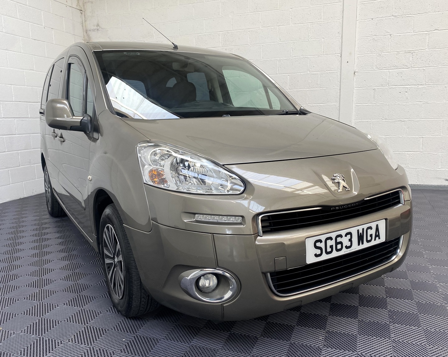 Used WAV Peugeot Partner Tepee 4 Seat Disabled Access WAV Cars For Sale Bristol Wheelchair Accessible Vehicles Used For Sale Somerset Devon Dorset Bath SG63 WGA 2
