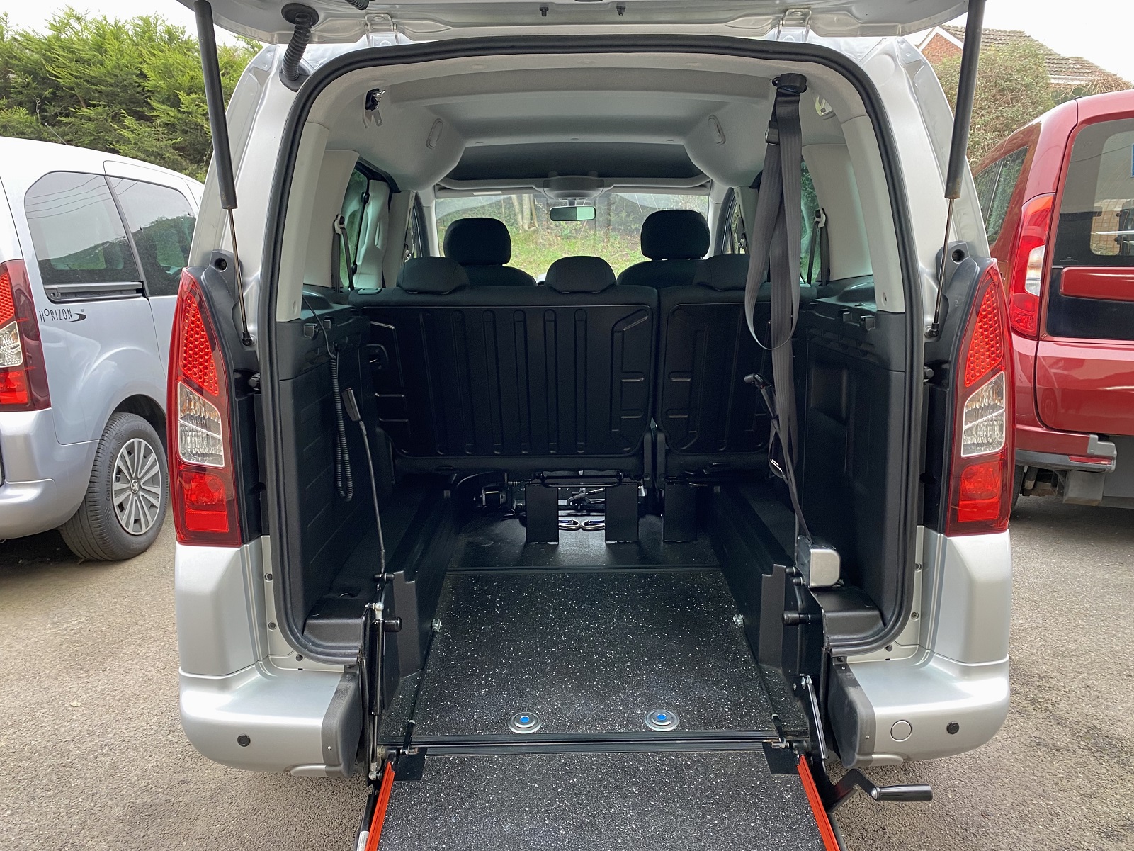 Peugeot Partner Petrol WAV 5 Seats SF67 CLJ (10) Used WAV Petrol Peugeot Partner 5 Seat Disabled Access WAV Cars For Sale Bristol Wheelchair Accessible Vehicles Used For Sale Somerset Devon Dorset Bath SF67 CLJ 10