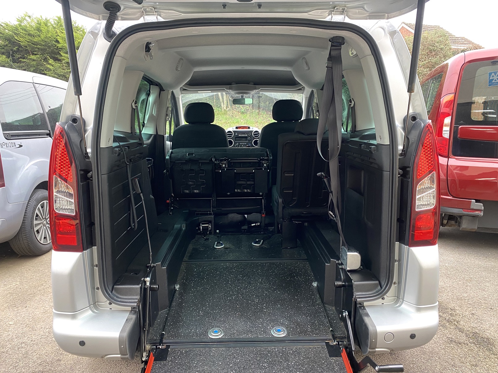 Peugeot Partner Petrol WAV 5 Seats SF67 CLJ (11) Used WAV Petrol Peugeot Partner 5 Seat Disabled Access WAV Cars For Sale Bristol Wheelchair Accessible Vehicles Used For Sale Somerset Devon Dorset Bath SF67 CLJ 11