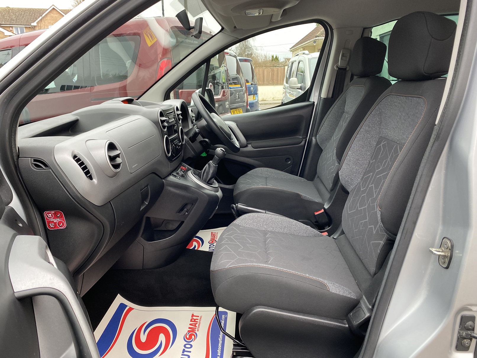 Peugeot Partner Petrol WAV 5 Seats SF67 CLJ (21) Used WAV Petrol Peugeot Partner 5 Seat Disabled Access WAV Cars For Sale Bristol Wheelchair Accessible Vehicles Used For Sale Somerset Devon Dorset Bath SF67 CLJ 21