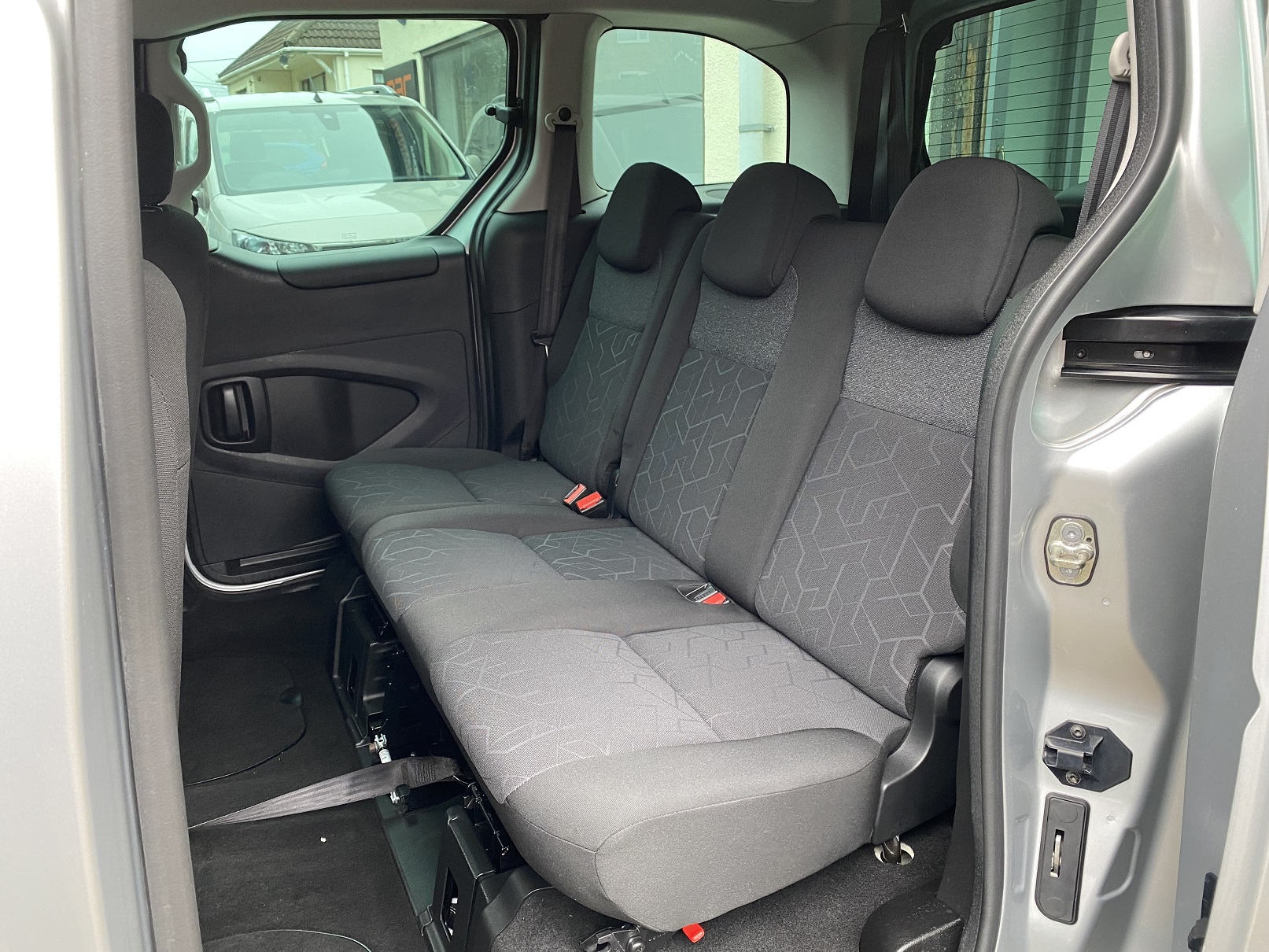 Peugeot Partner Petrol WAV 5 Seats SF67 CLJ (24) Used WAV Petrol Peugeot Partner 5 Seat Disabled Access WAV Cars For Sale Bristol Wheelchair Accessible Vehicles Used For Sale Somerset Devon Dorset Bath SF67 CLJ 24