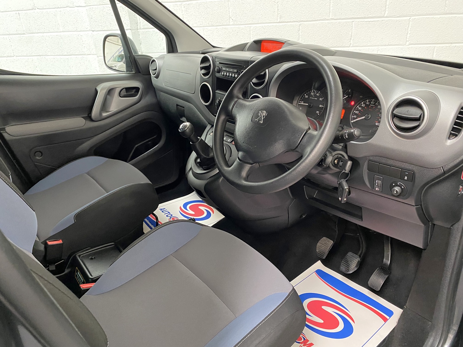 Used WAV Peugeot Partner 3 Seat Disabled Access WAV Cars For Sale Bristol Wheelchair Accessible Vehicles Used For Sale Somerset Devon Dorset Bath SF17 OSW 12