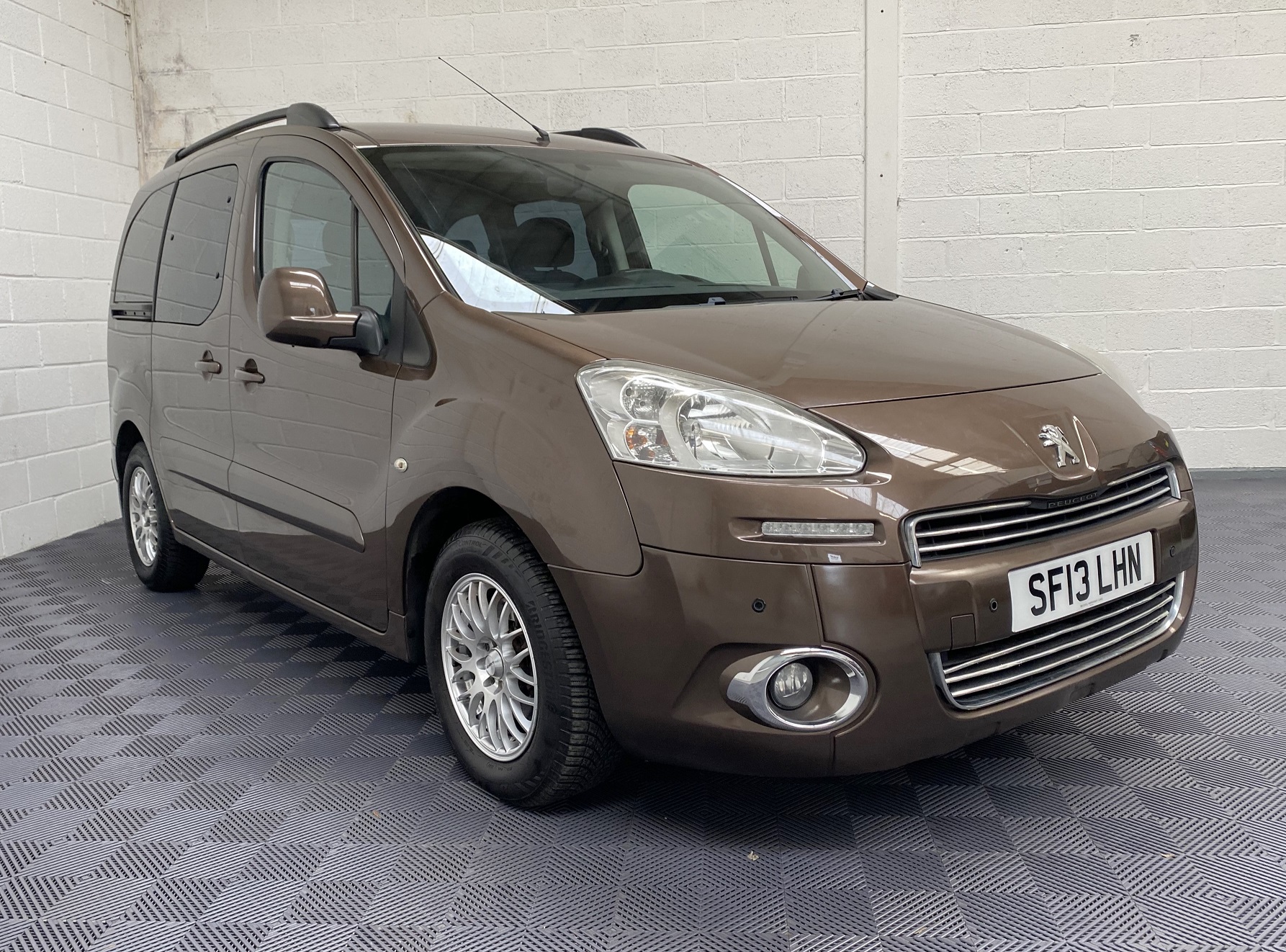 Used WAV Petrol Peugeot Partner Disabled Access WAV Cars For Sale Bristol Wheelchair Accessible Vehicles Used For Sale Somerset Devon Dorset Bath SF13 LHN 15