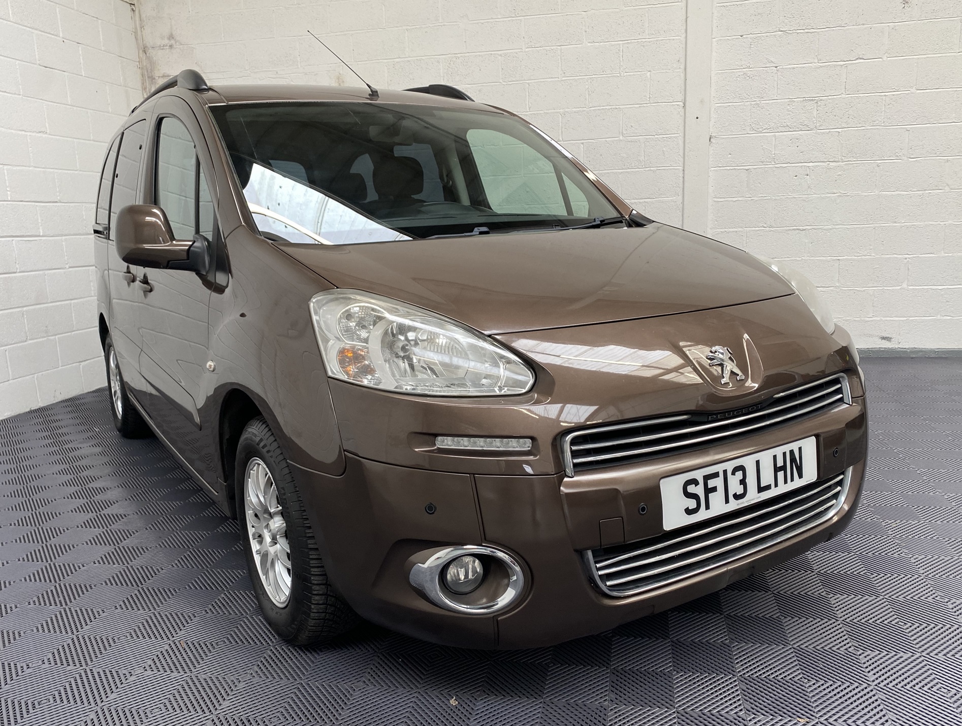 Used WAV Petrol Peugeot Partner Disabled Access WAV Cars For Sale Bristol Wheelchair Accessible Vehicles Used For Sale Somerset Devon Dorset Bath SF13 LHN 16