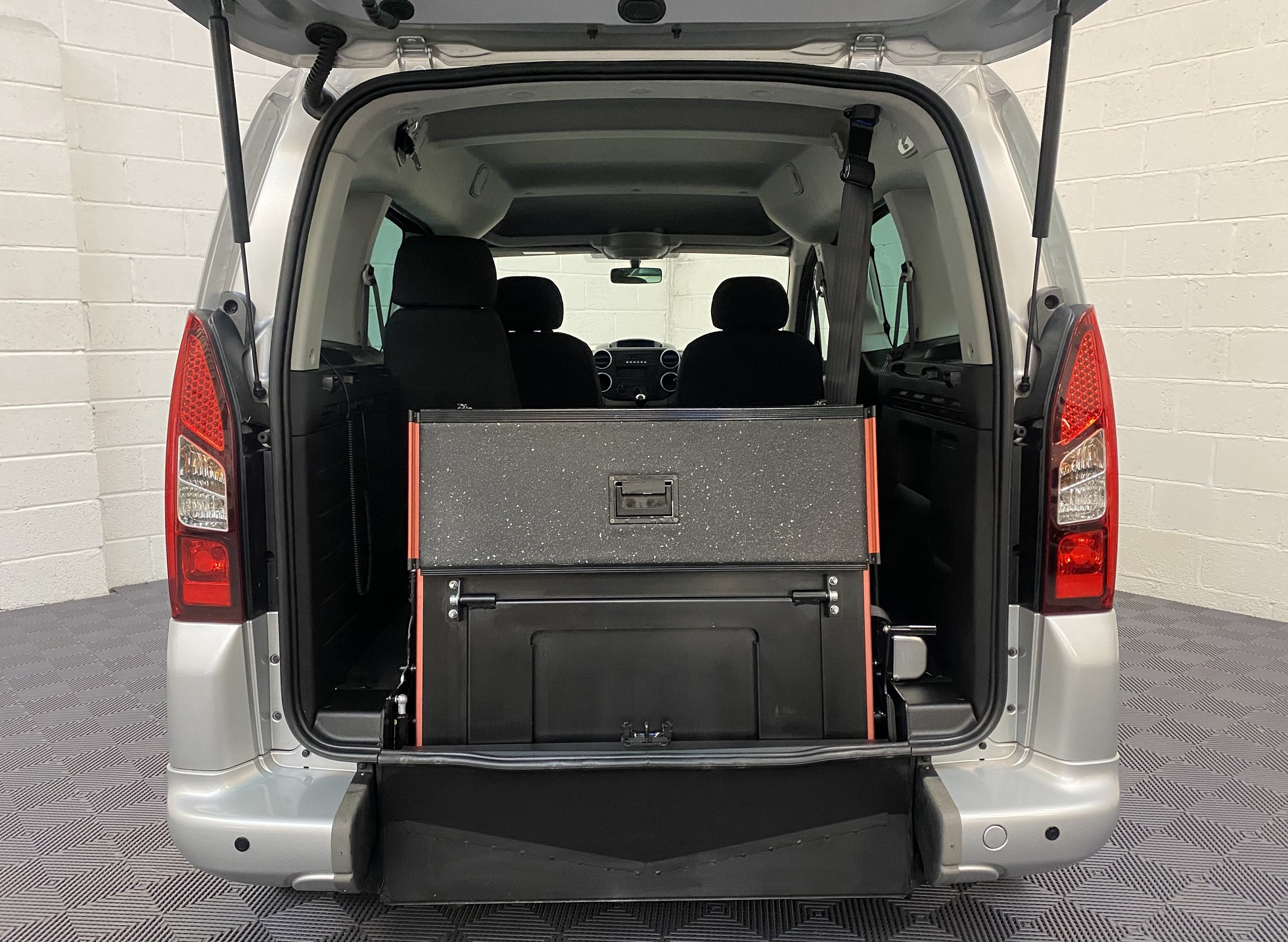 Used Peugeot Partner Tepee Petrol 3 Seat WAV Cars For Sale Bristol Wheelchair Accessible Vehicles Used For Sale Somerset Devon Dorset Bath SF18 JGO 5