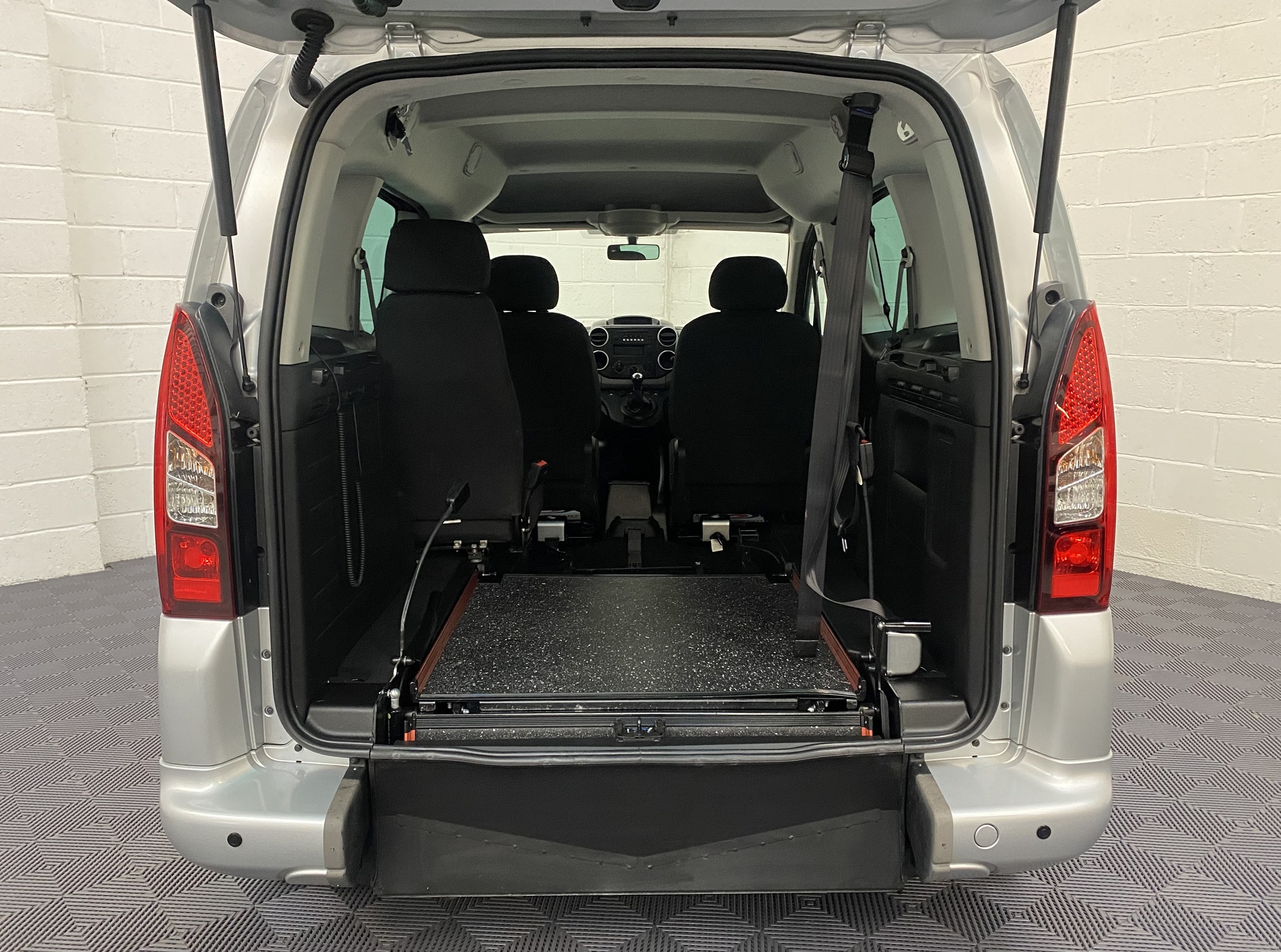 Used Peugeot Partner Tepee Petrol 3 Seat WAV Cars For Sale Bristol Wheelchair Accessible Vehicles Used For Sale Somerset Devon Dorset Bath SF18 JGO 9