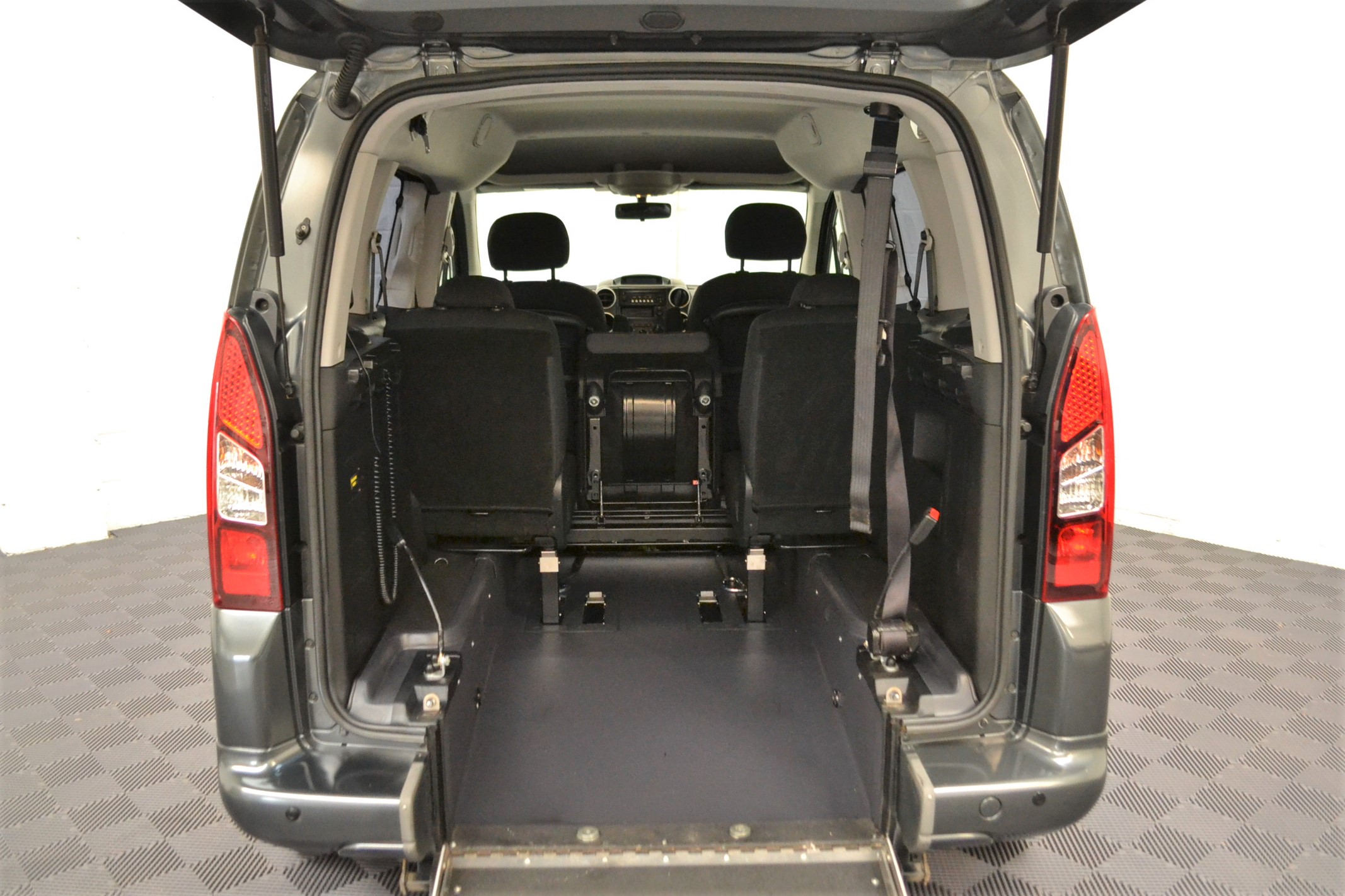 Used Peugeot Partner WAV Cars For Sale Bristol Wheelchair Accessible Vehicles Used For Sale Somerset Devon Dorset Bath SF65 FBN 23