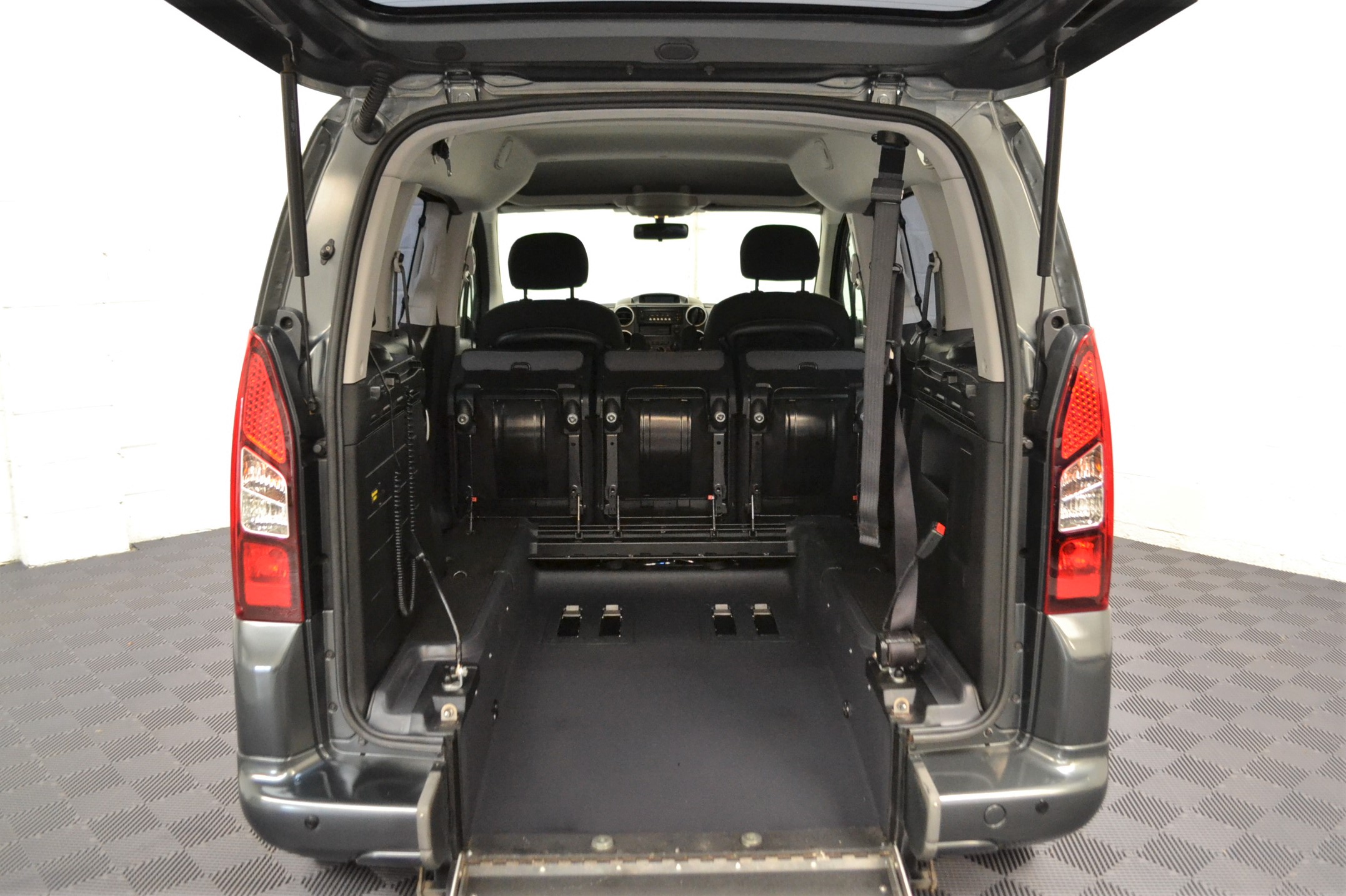 Used Peugeot Partner WAV Cars For Sale Bristol Wheelchair Accessible Vehicles Used For Sale Somerset Devon Dorset Bath SF65 FBN 25