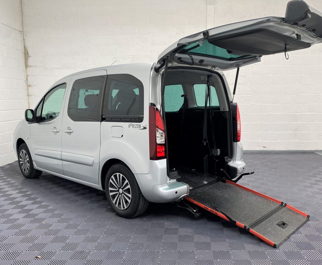 Peugeot Partner Tepee Horizon RE BlueHDi S/S 2018/18