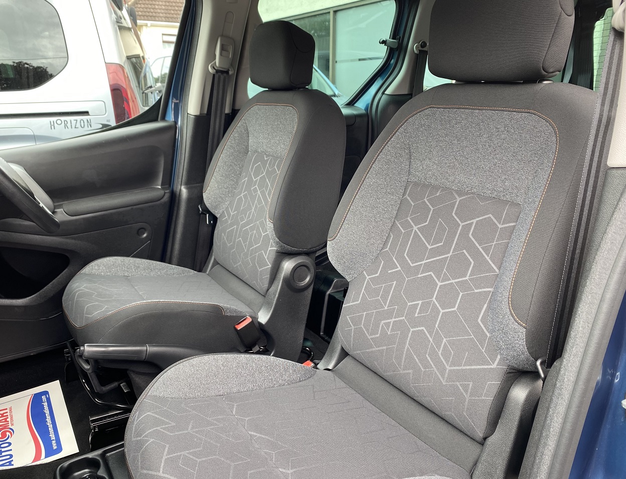 Used WAV Peugeot Partner Tepee Auto Disabled Access WAV Cars For Sale Bristol Wheelchair Accessible Vehicles Used For Sale Somerset Devon Dorset Bath SF67 BNZ 15