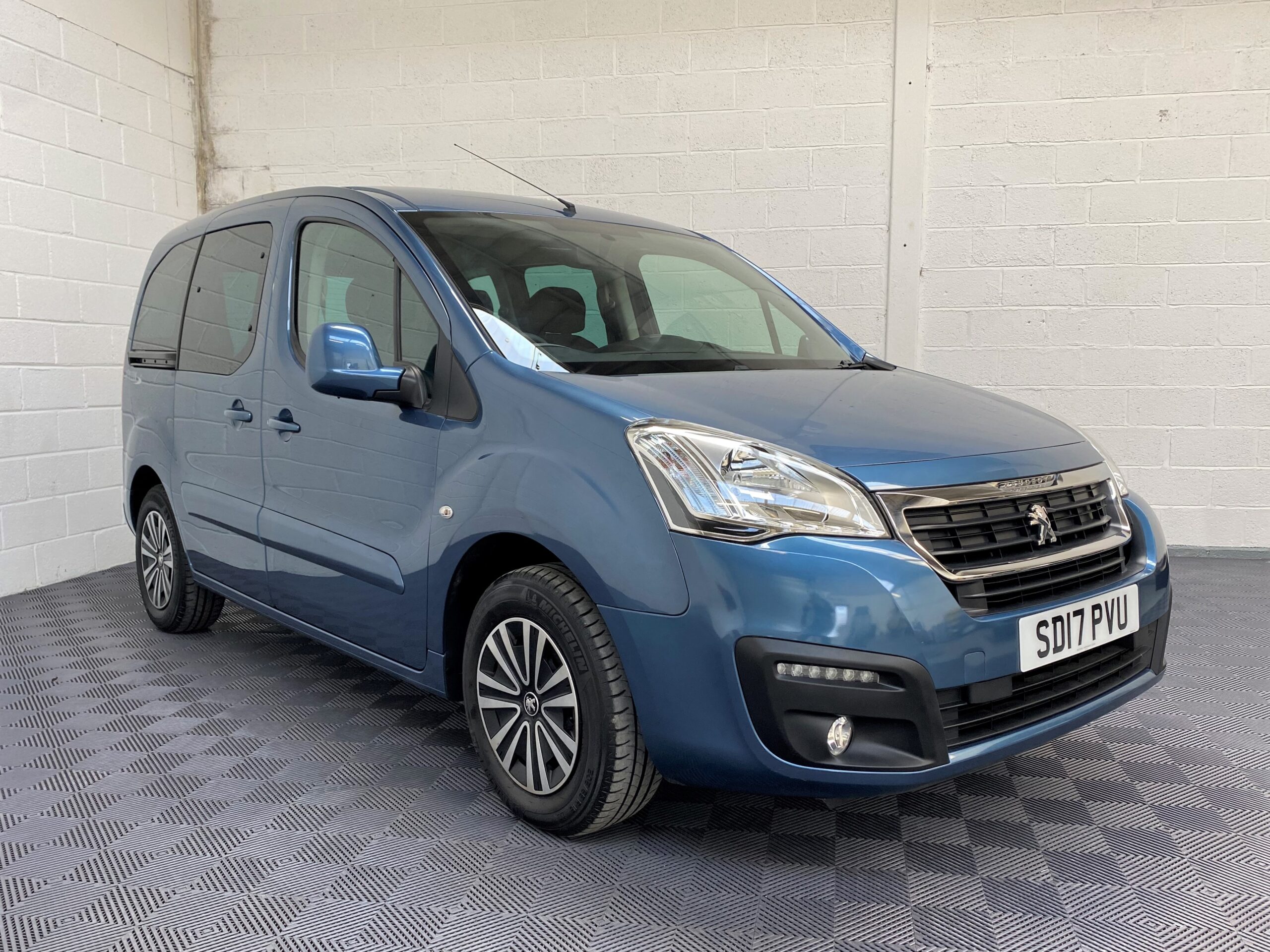 Used Peugeot Partner WAV Cars For Sale Bristol Wheelchair Accessible Vehicles Used For Sale Somerset Devon Dorset Bath SD17 PVU 15