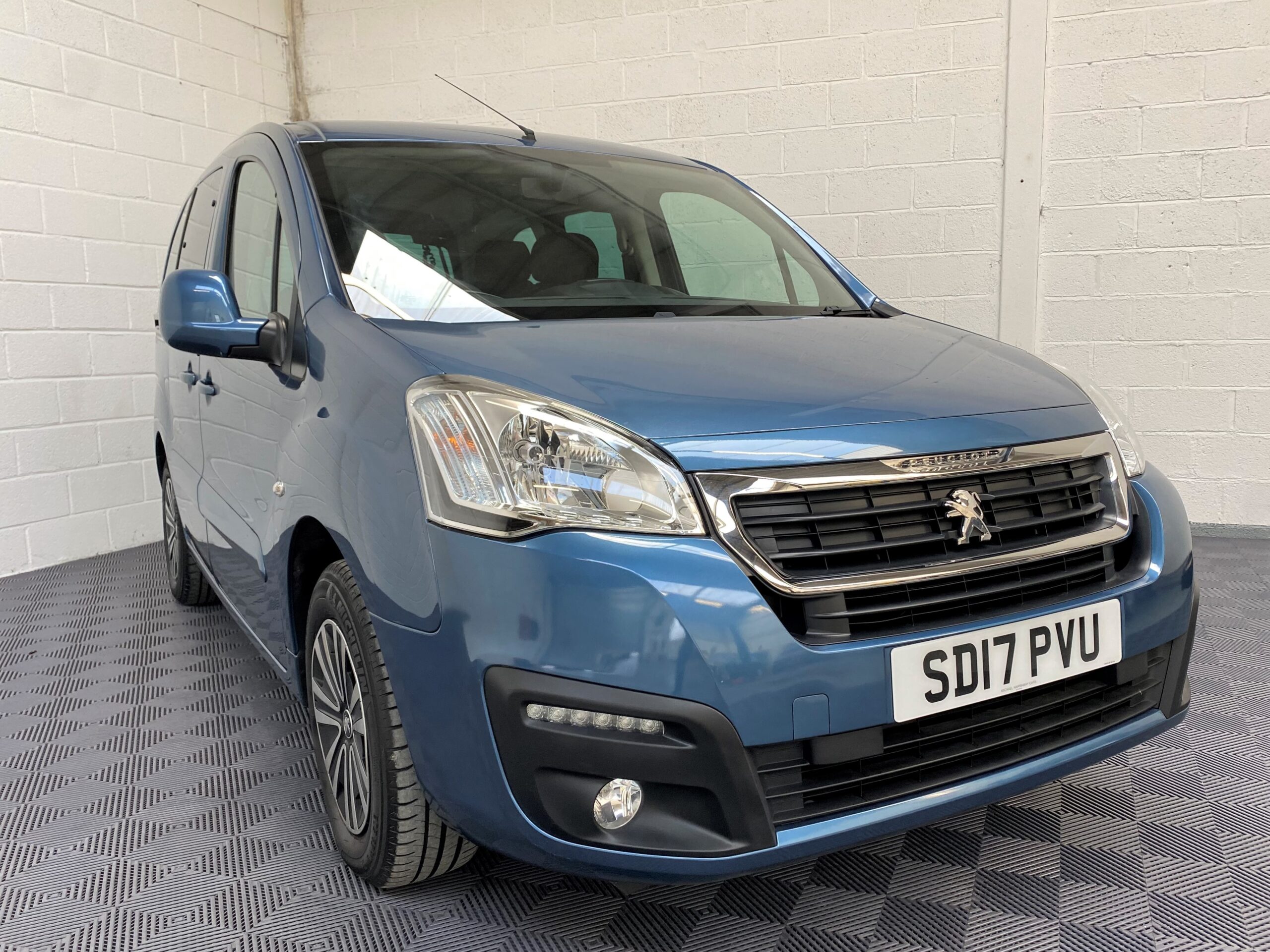 Used Peugeot Partner WAV Cars For Sale Bristol Wheelchair Accessible Vehicles Used For Sale Somerset Devon Dorset Bath SD17 PVU 16