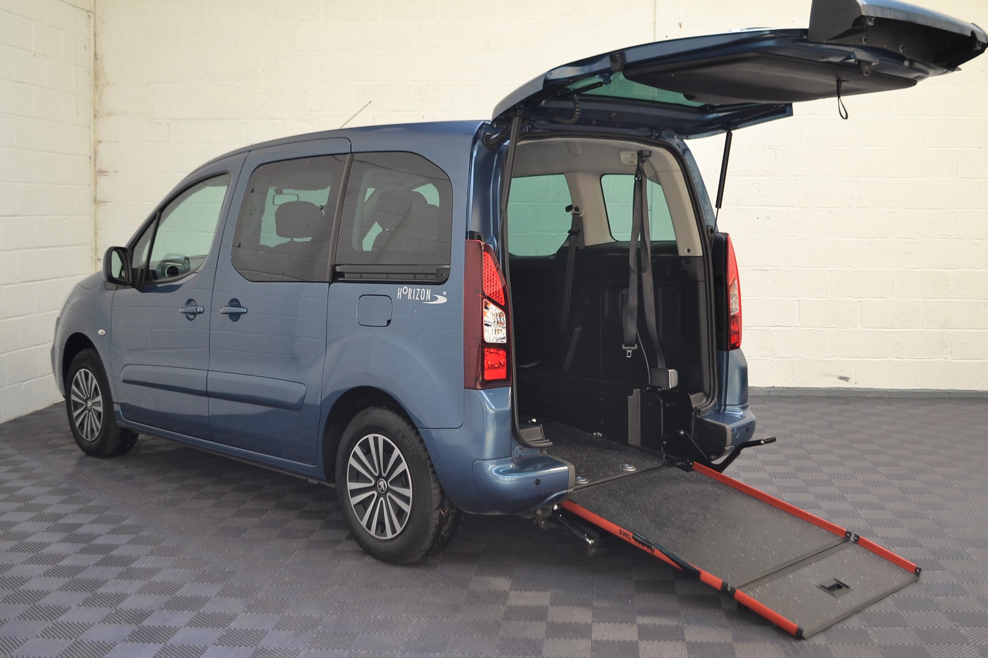 Peugeot Partner Tepee 1.6 BlueHDi Active Auto 2017/67