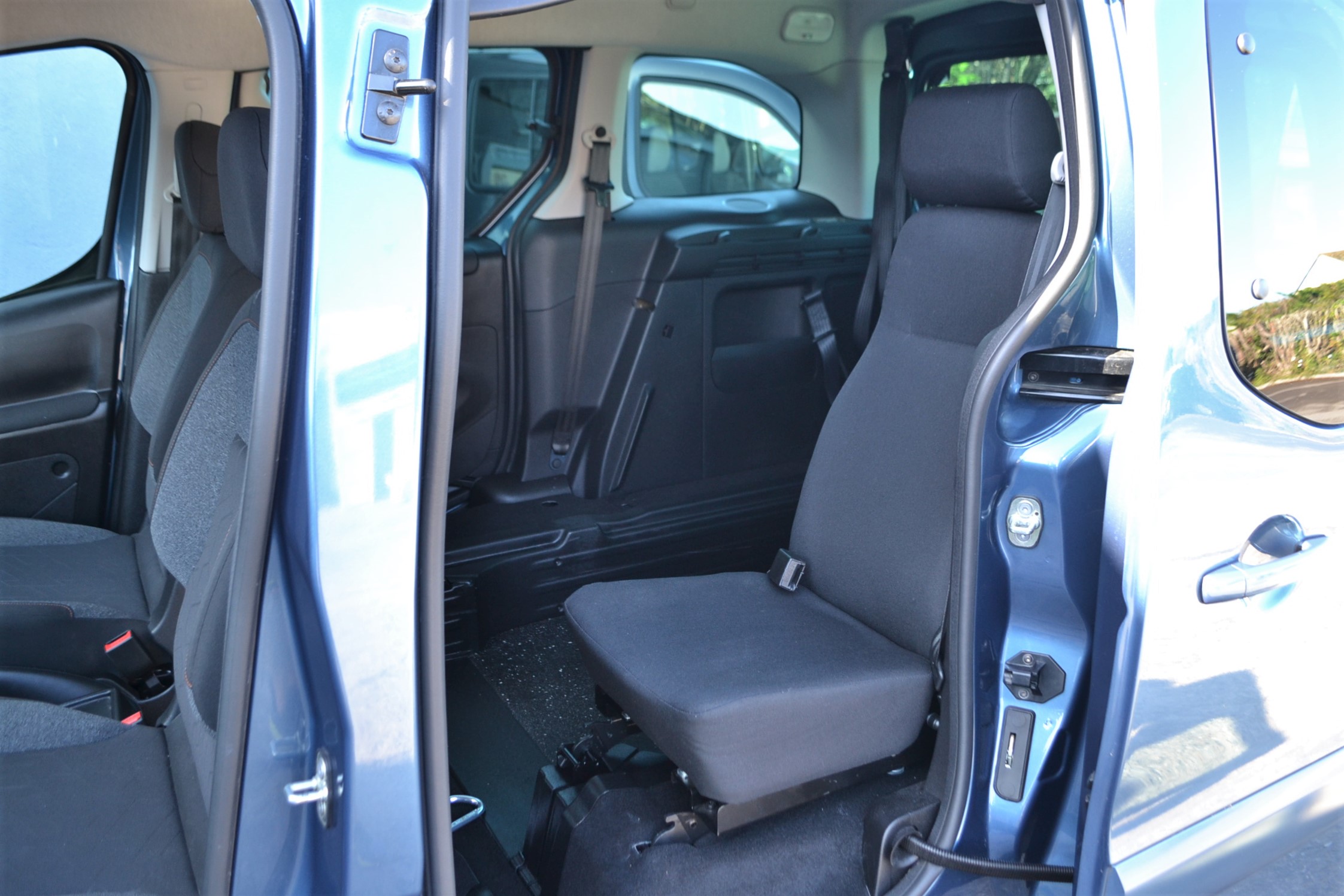 Used Peugeot Partner Auto WAV Cars For Sale Bristol Wheelchair Accessible Vehicles Used For Sale Somerset Devon Dorset Bath SF67 BJY 6