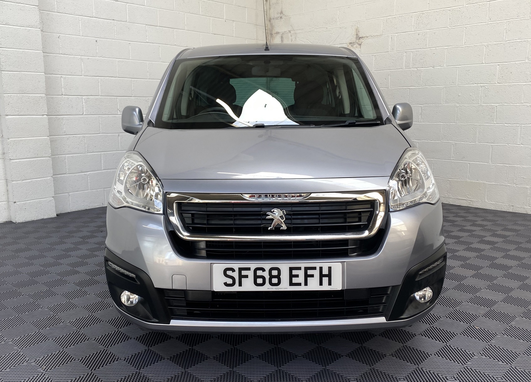 Used WAV Peugeot Peugeot Automatic Disabled Access WAV Cars For Sale Bristol Wheelchair Accessible Vehicles Used For Sale Somerset Devon Dorset Bath SF68 EFH 2